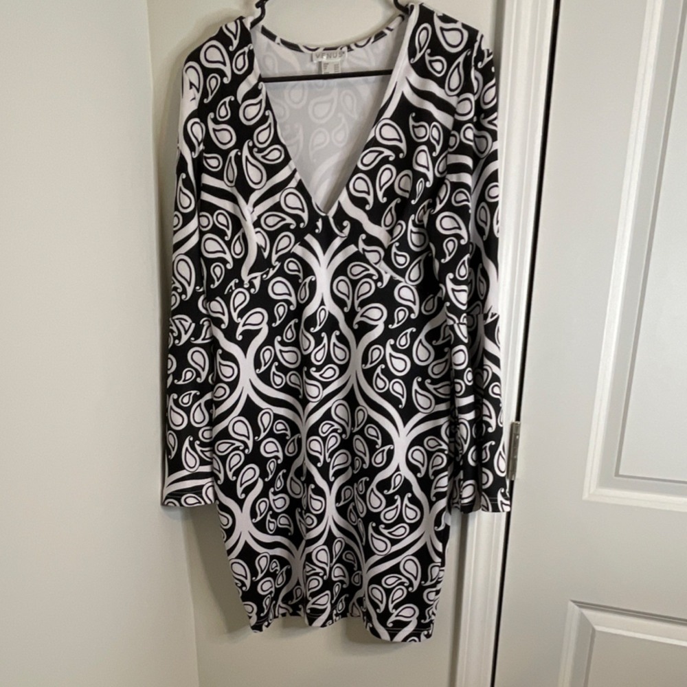 VENUS Paisley‎ Tunic Dress Womens L Black White Boho V Neck Long Sleeve